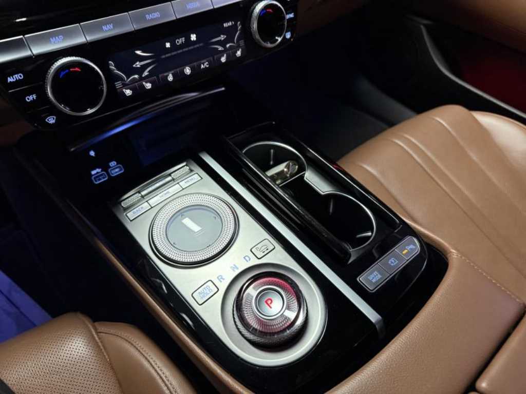 제네시스 더 올뉴G80 가솔린 2.5 2WD 기본형 - 이미지 4