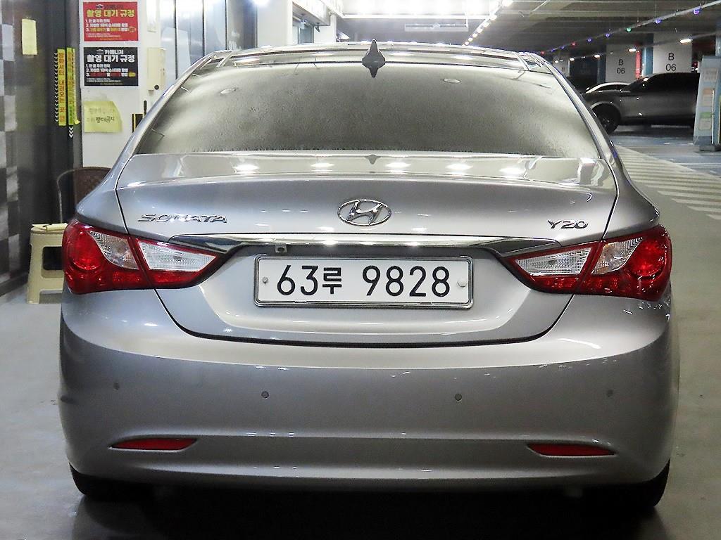 현대 YF쏘나타 Y20 탑 고급형 - 이미지 18