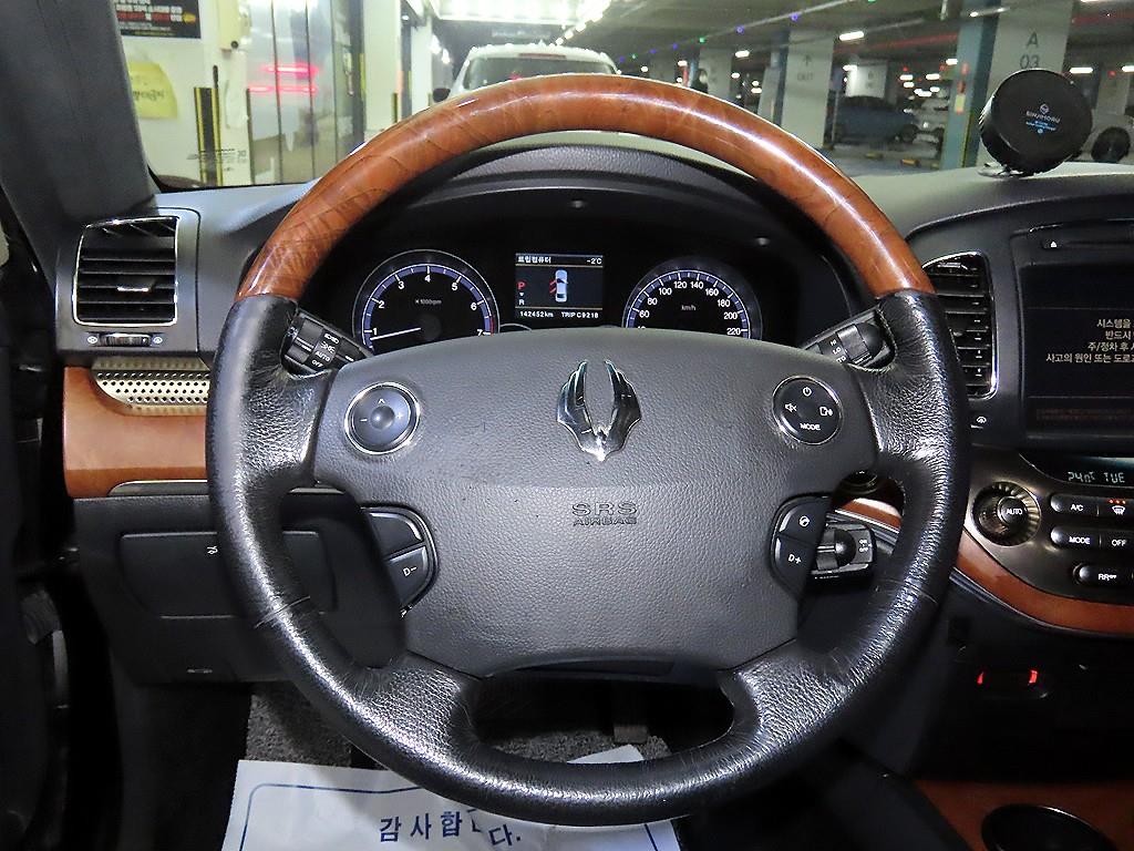 KG모빌리티(쌍용) 뉴 체어맨 W CW700 4TRONIC VIP - 이미지 4