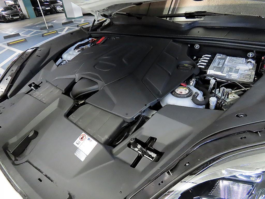 포르쉐 카이엔(3세대) 3.0 HEV 쿠페 - 이미지 9