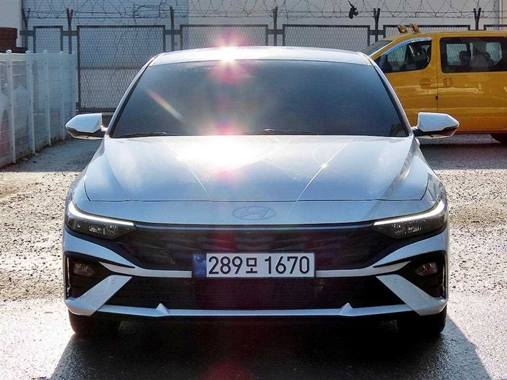 현대 더 뉴아반떼 하이브리드(CN7) 1.6 HEV 모던 - 이미지 3