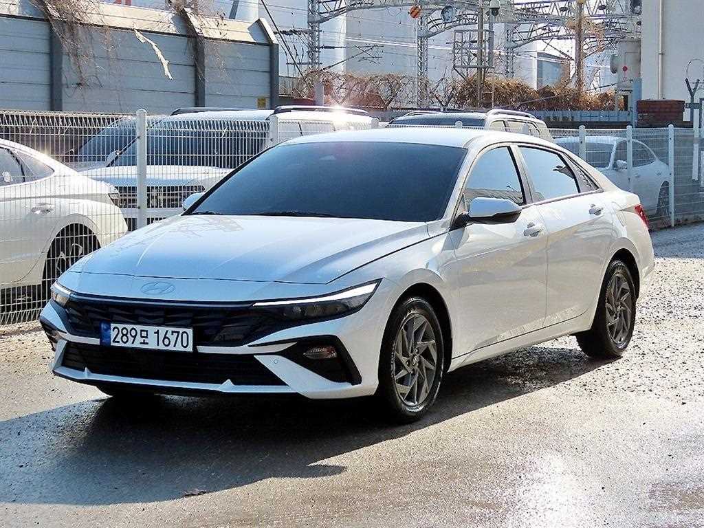 현대 더 뉴아반떼 하이브리드(CN7) 1.6 HEV 모던