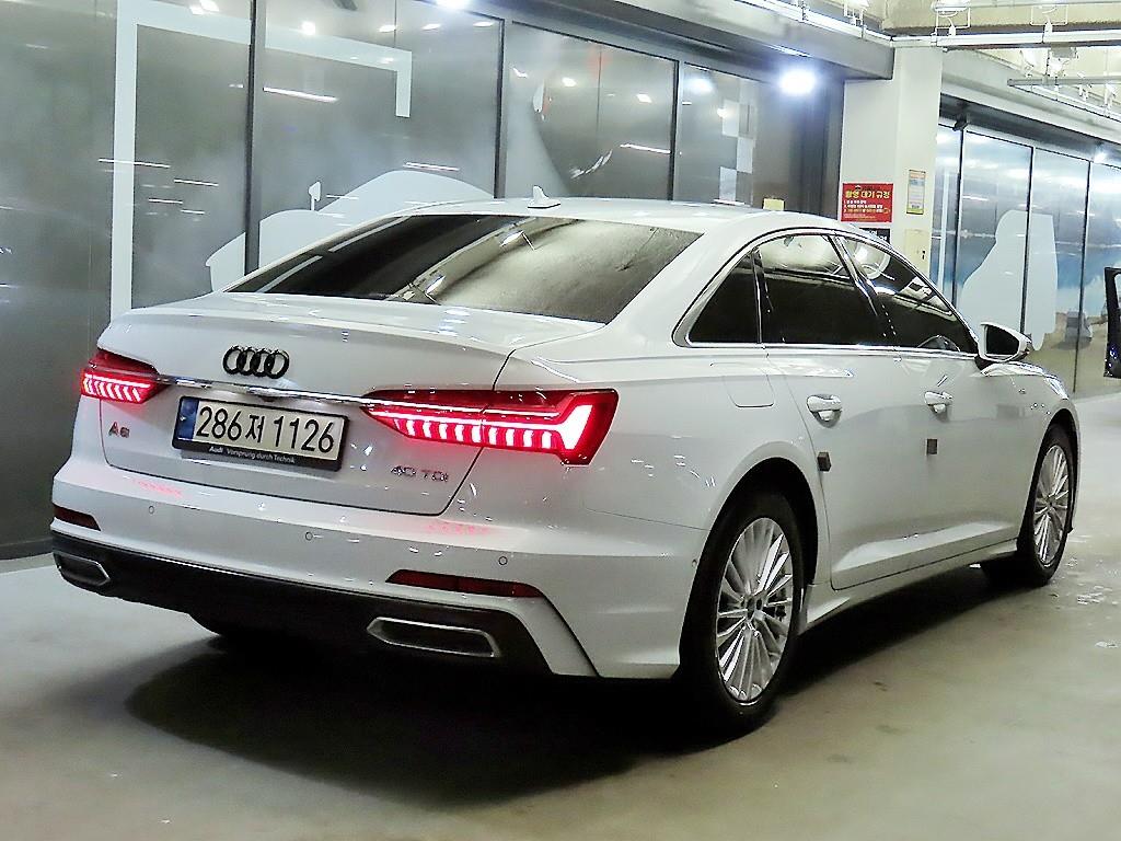 아우디 A6(5세대) 40 TDI 프리미엄 - 이미지 2
