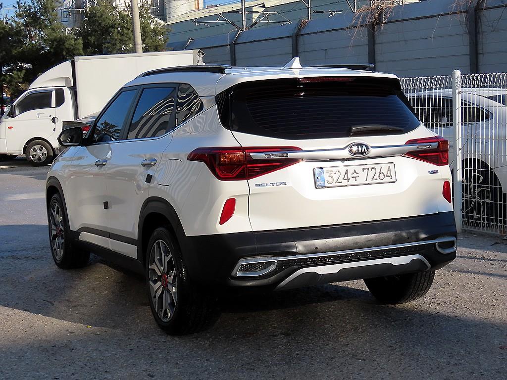 기아 셀토스 1.6 가솔린 2WD 시그니처 - 이미지 18