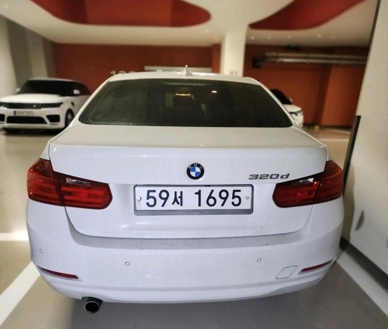 BMW 3시리즈(6세대) 320d - 이미지 3