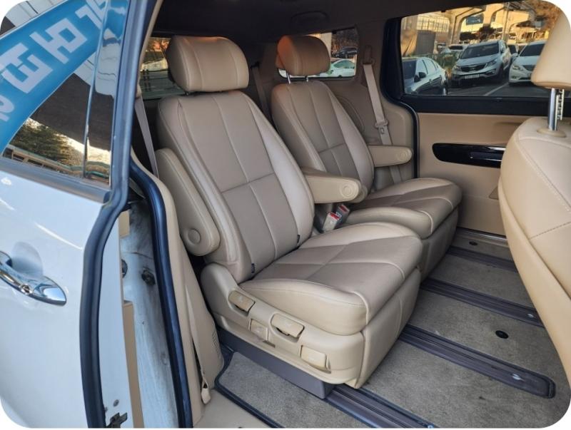 기아 더 뉴카니발 리무진 7인승 가솔린 프레지던트 - 이미지 3