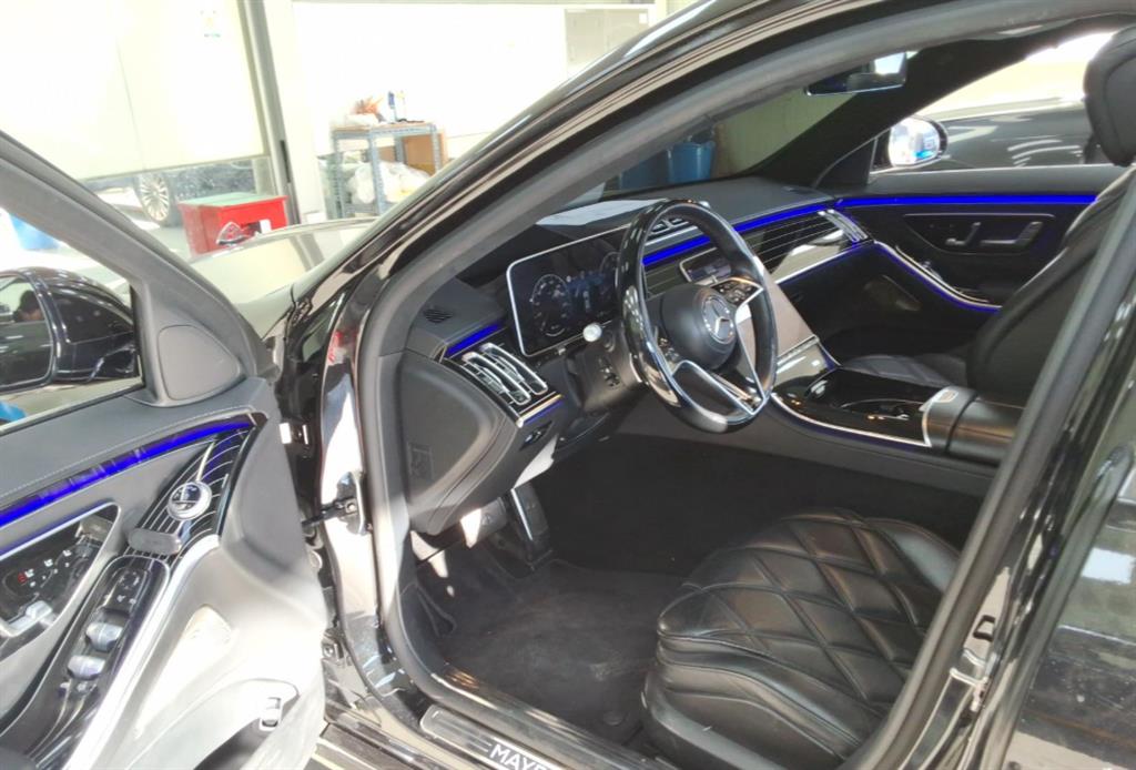 벤츠 S클래스(7세대) 마이바흐 S580 4매틱 - 이미지 2