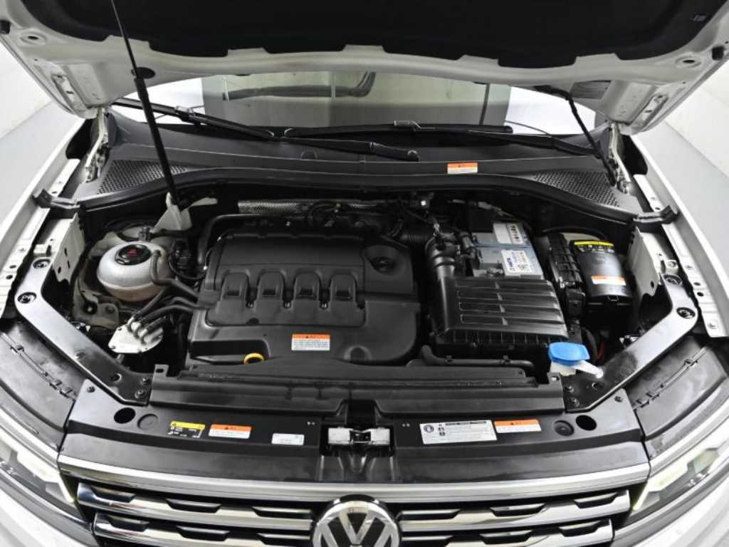 폭스바겐 티구안(2세대) 2.0 TDI 프레스티지 - 이미지 3