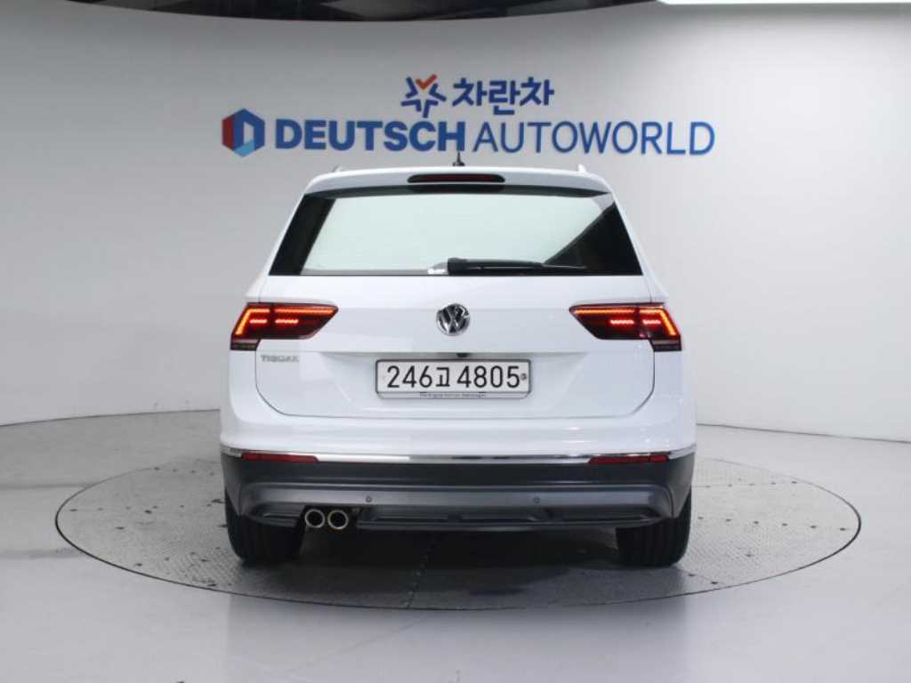 폭스바겐 티구안(2세대) 2.0 TDI 프레스티지 - 이미지 6