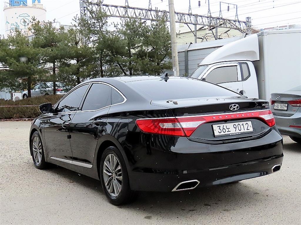 현대 그랜저HG 디젤 HG 220 모던 - 이미지 13