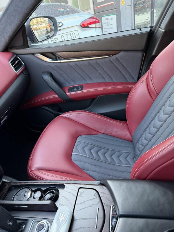 마세라티 기블리(3세대) 3.0S Q4 그란루쏘 - 이미지 3