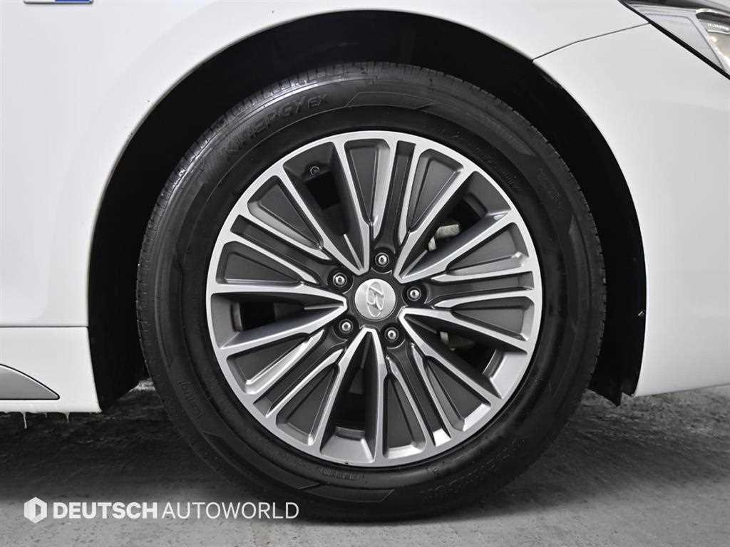 현대 그랜저IG 하이브리드 2.4 HEV 익스클루시브 스페셜 - 이미지 17