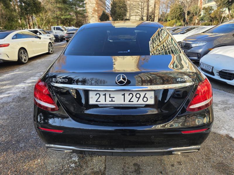 벤츠 E클래스(5세대) E300 4매틱 익스클루시브 스탠다드 - 이미지 13