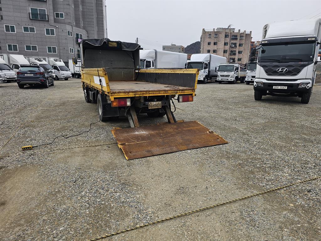 현대 e-마이티 3.5톤 슈퍼캡 장축고상 - 이미지 7