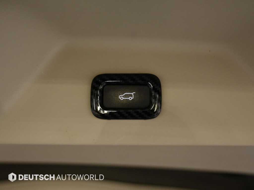 랜드로버 레인지로버(4세대) 4.4 SDV8 보그 SE - 이미지 9