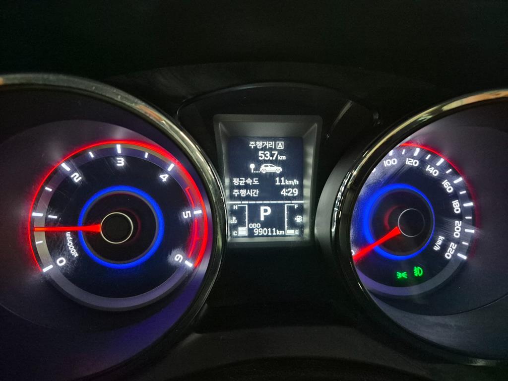 KG모빌리티(쌍용) 티볼리 에어 디젤 2WD RX - 이미지 7