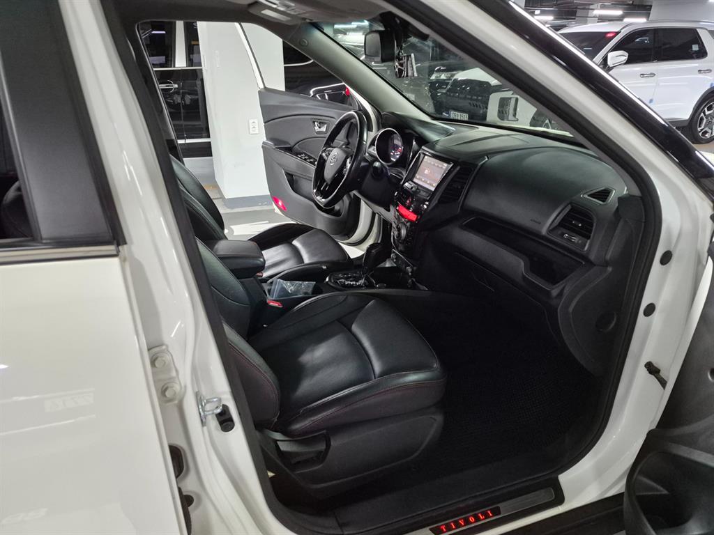 KG모빌리티(쌍용) 티볼리 에어 디젤 2WD RX - 이미지 14