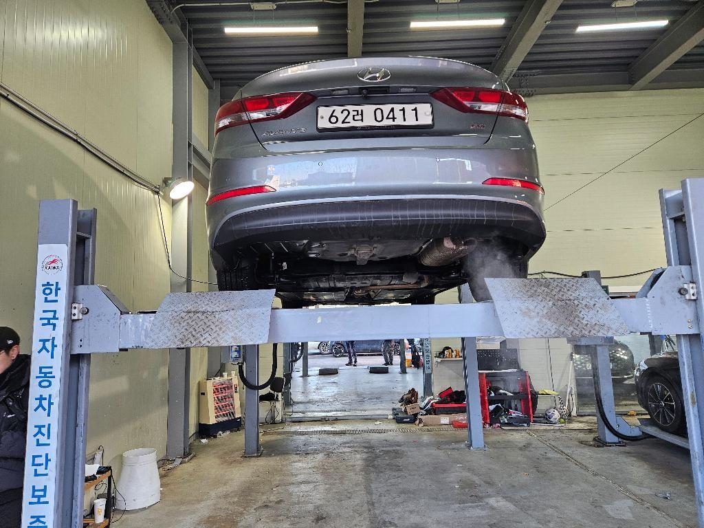 현대 아반떼AD 1.6 GDi 모던