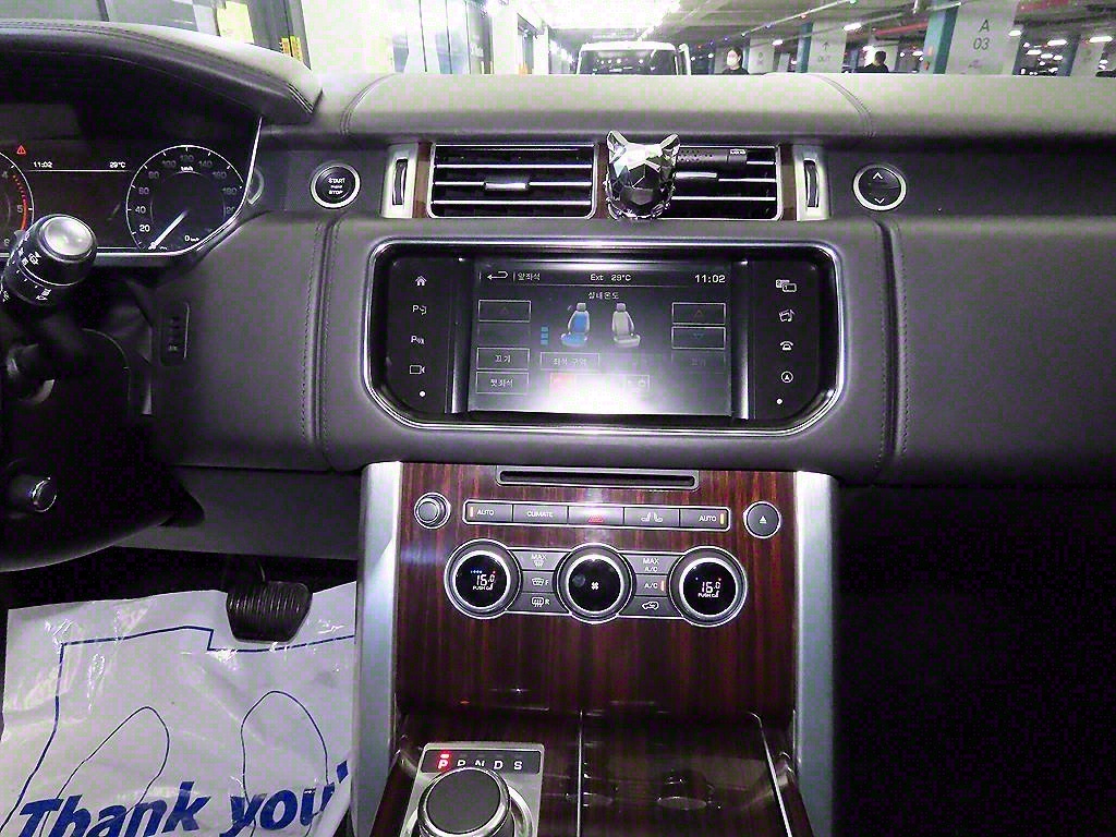 랜드로버 레인지로버(4세대) 4.4 SDV8 AB - 이미지 10