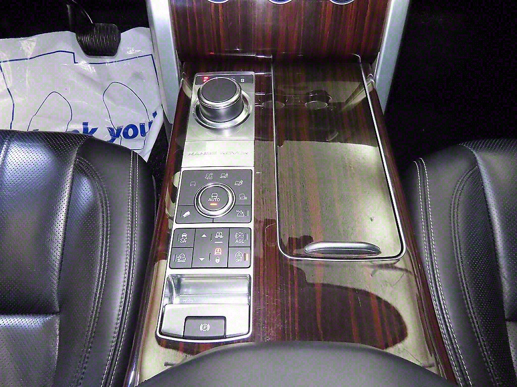 랜드로버 레인지로버(4세대) 4.4 SDV8 AB