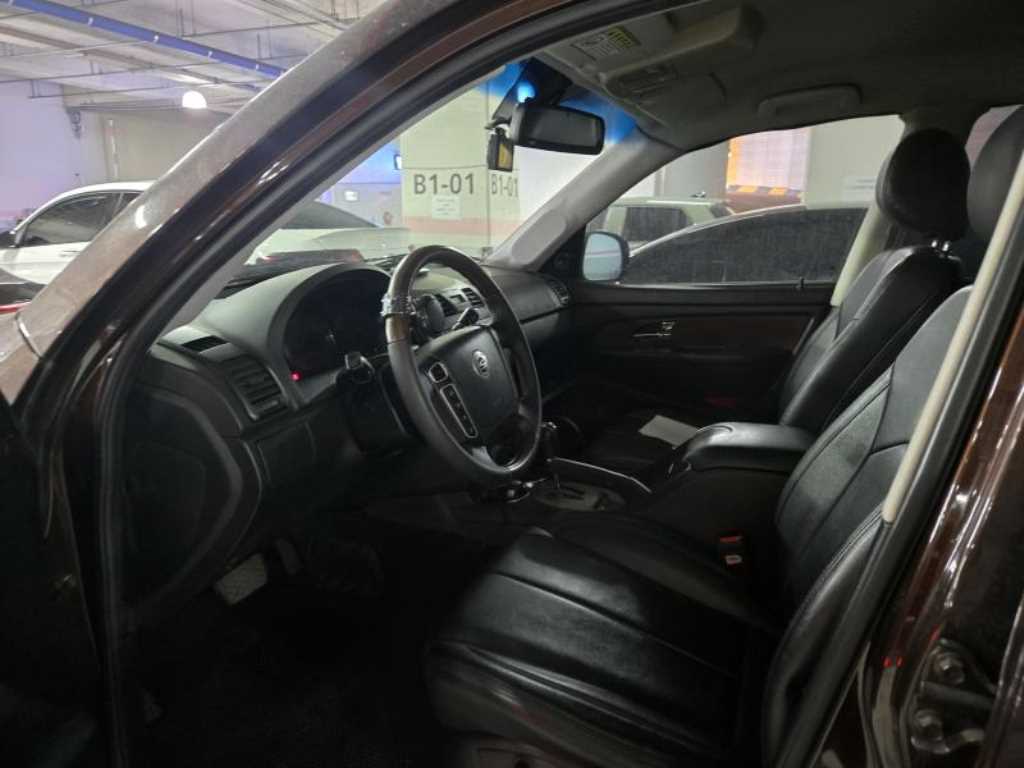 KG모빌리티(쌍용) 렉스턴W 2.0 2WD RX7 럭셔리 - 이미지 10