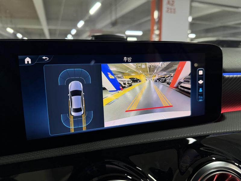 벤츠 A클래스(4세대) A220 세단 - 이미지 12