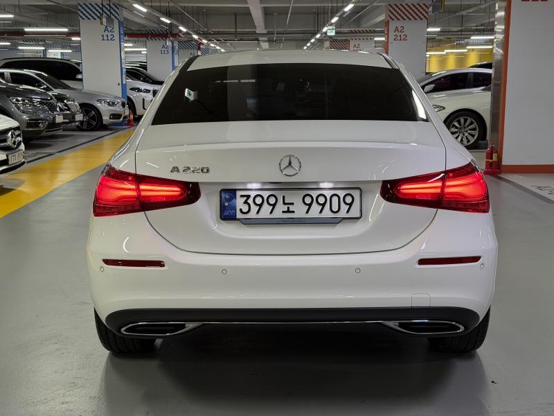 벤츠 A클래스(4세대) A220 세단 - 이미지 9