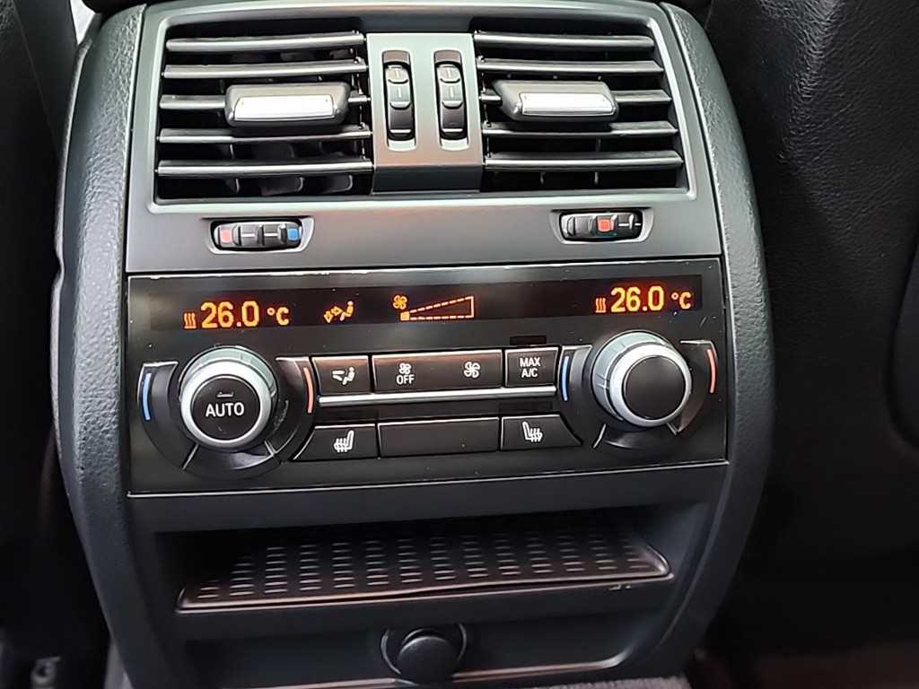 BMW 5시리즈(6세대) 528i - 이미지 9