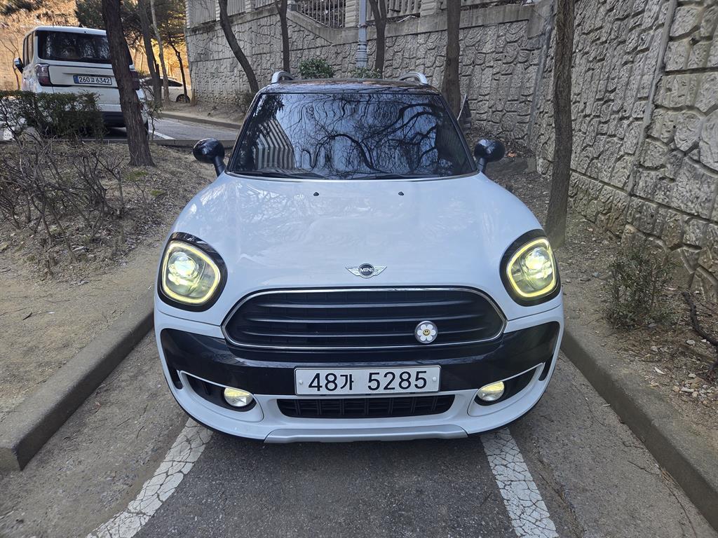 미니 컨트리맨(2세대) 2.0 D ALL4 하이트림 - 이미지 5