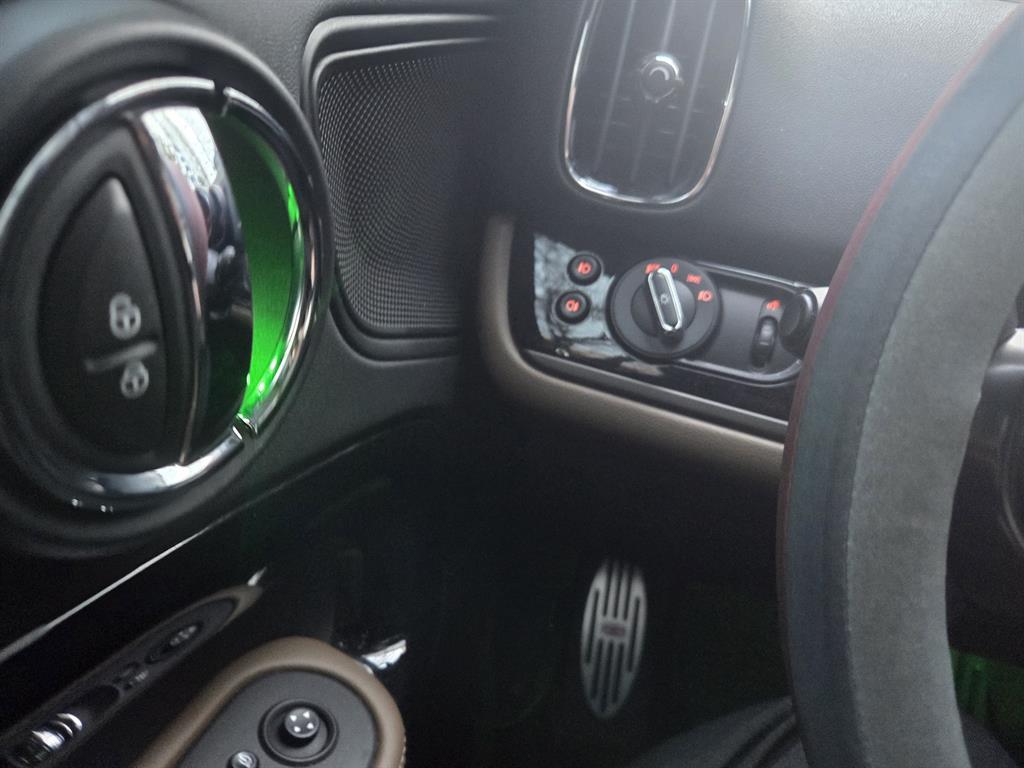 미니 컨트리맨(2세대) 2.0 D ALL4 하이트림 - 이미지 8