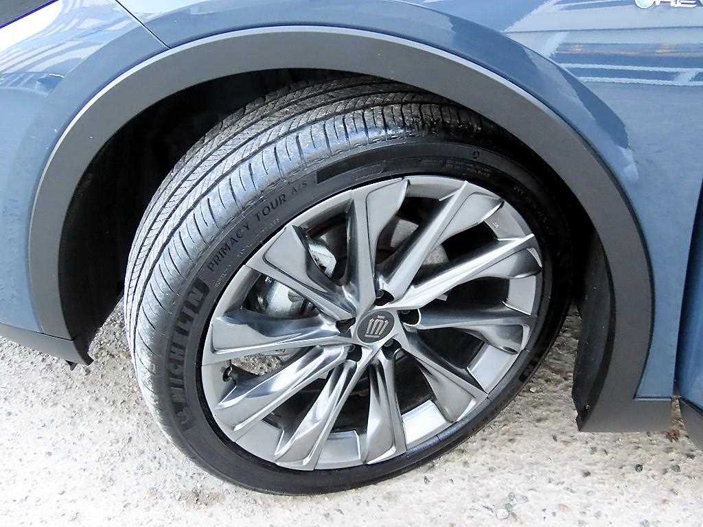 토요타 크라운(16세대) 2.5 하이브리드 - 이미지 14