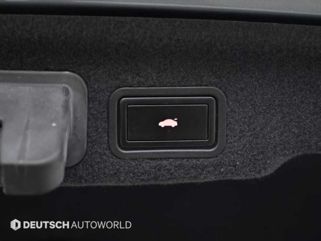 아우디 A8(3세대) 3.0 TFSI 콰트로 LWB - 이미지 13