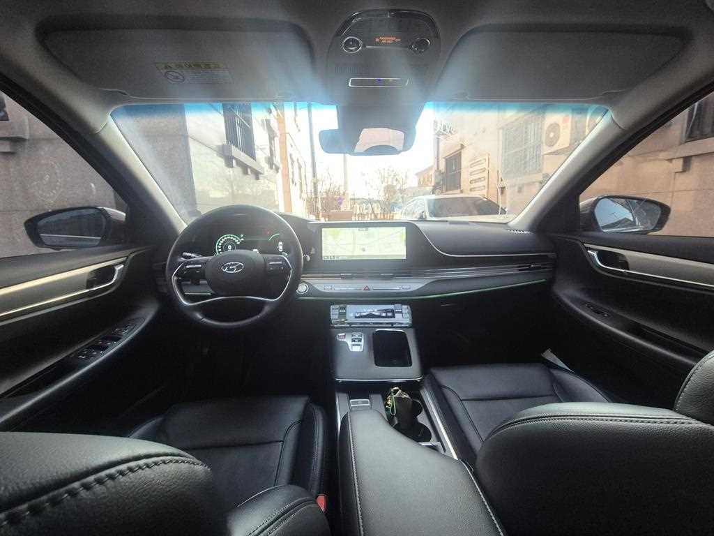 현대 더 뉴그랜저IG 가솔린 3.3 프리미엄 초이스 - 이미지 9