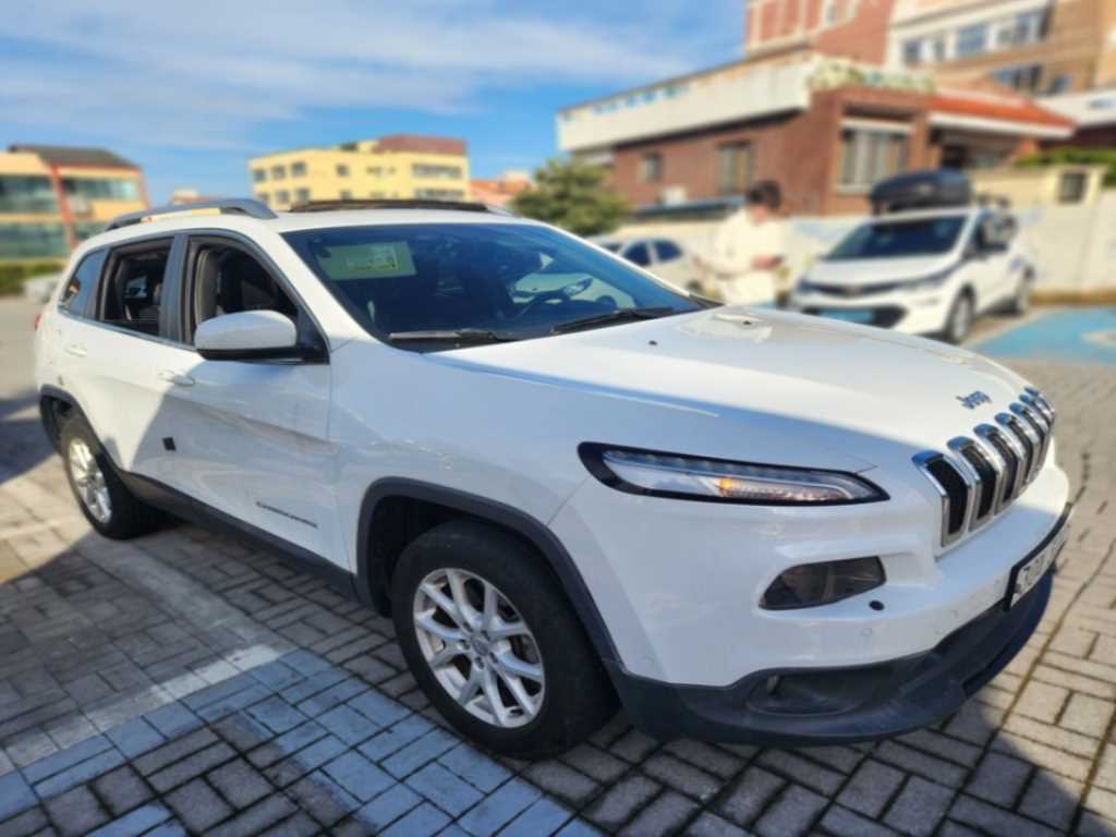 지프 체로키(KL) 2.0 CRD AWD 론지튜드