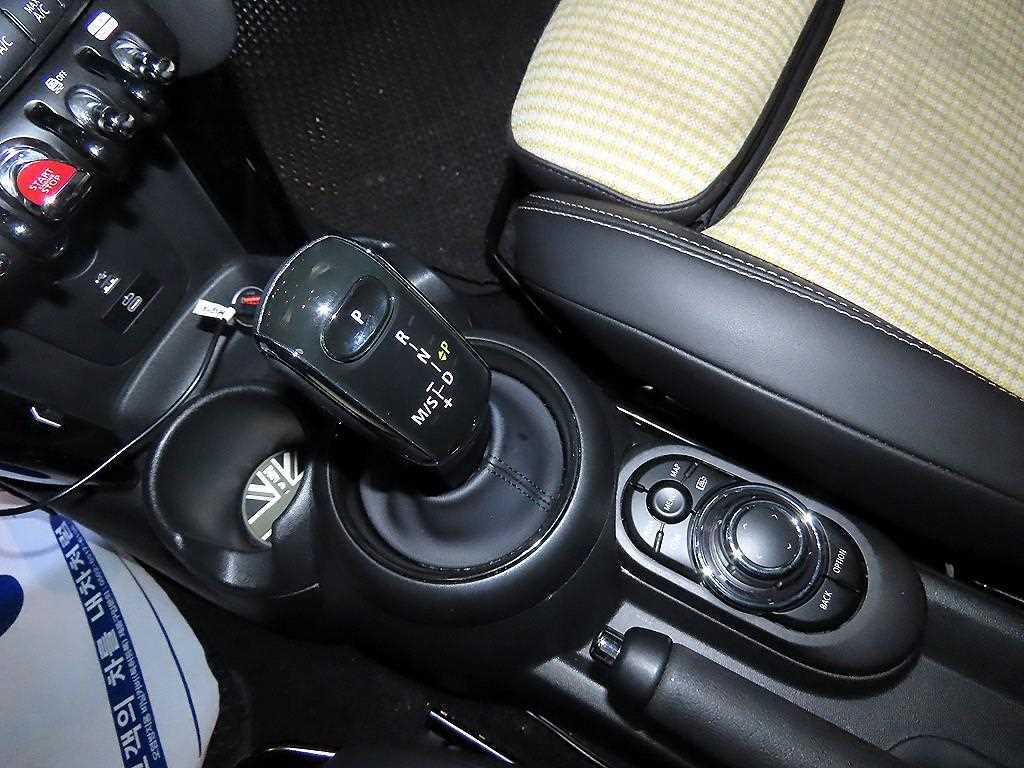 미니 쿠퍼(3세대) 5도어 2.0 S 레솔루트 에디션 - 이미지 4