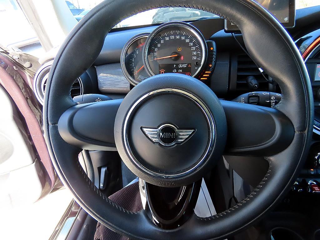 미니 쿠퍼(3세대) 5도어 1.5 - 이미지 3