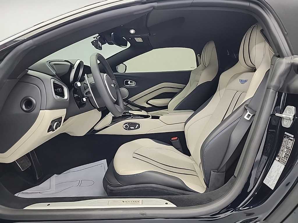 애스턴마틴 밴티지(2세대) 4.0 V8 로드스터 - 이미지 9