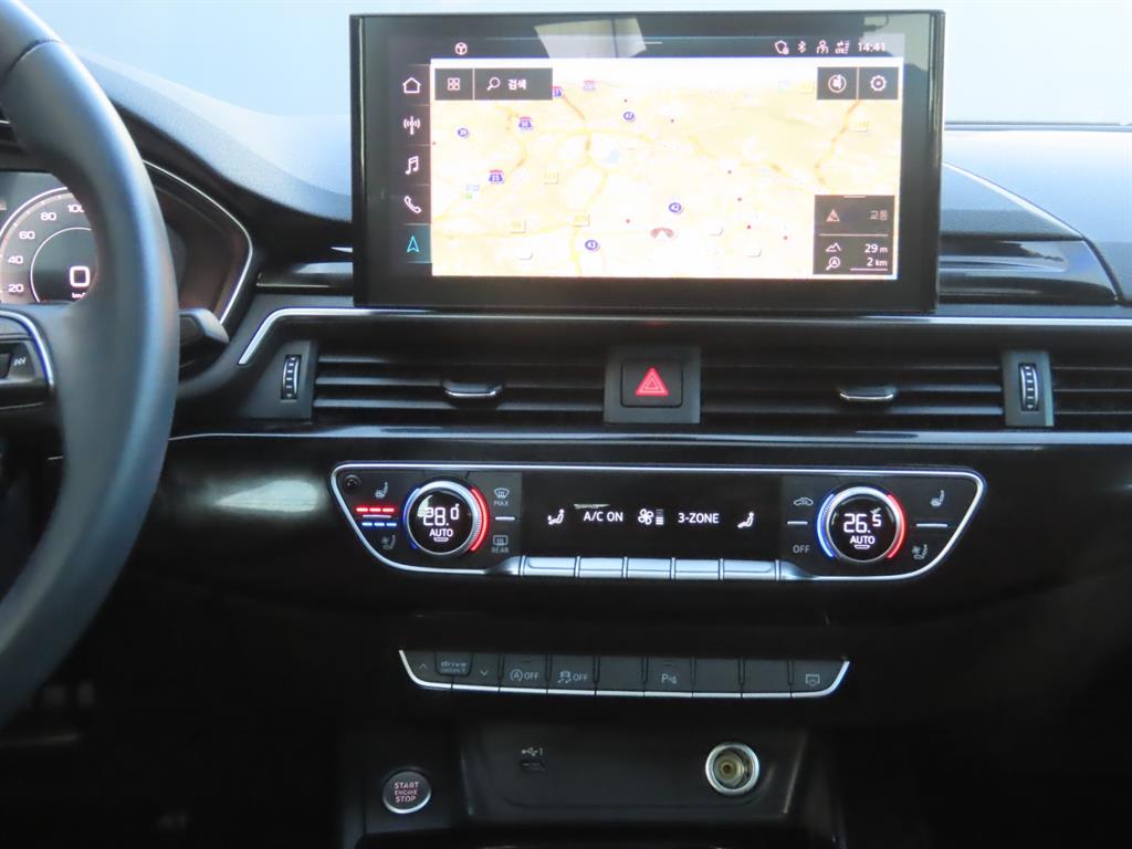 아우디 A4(5세대) 40 TFSI 프리미엄 - 이미지 20