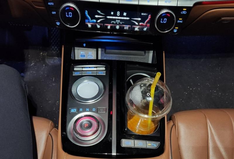 제네시스 더 올뉴G80 가솔린 2.5 2WD 기본형 - 이미지 2