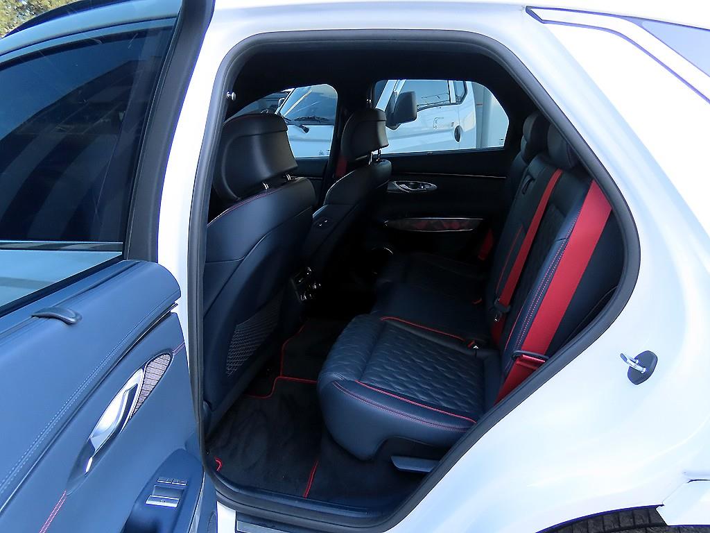 제네시스 GV70 2.5T AWD 스포츠