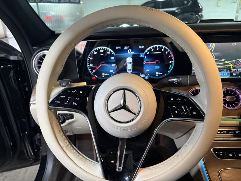 벤츠 E클래스(5세대) E300e 4매틱 익스클루시브 - 이미지 15