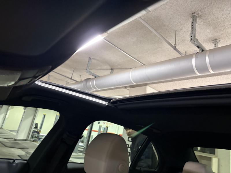 벤츠 E클래스(5세대) E300e 4매틱 익스클루시브 - 이미지 12