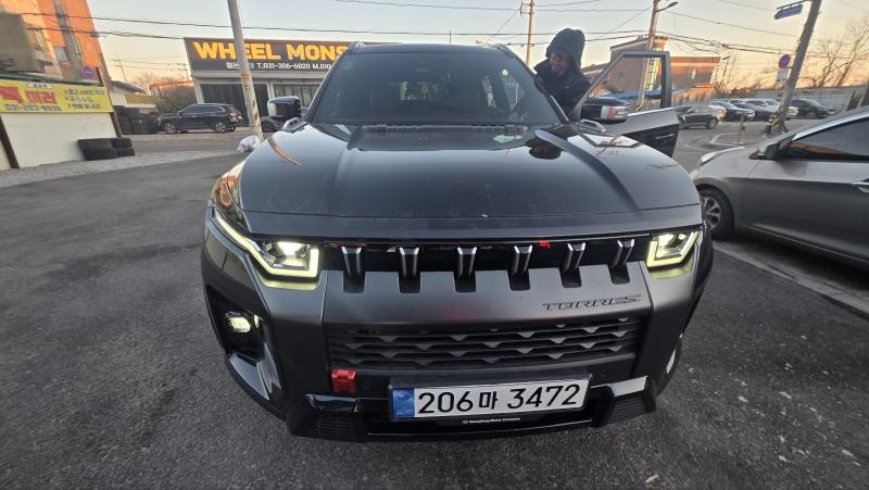 KG모빌리티(쌍용) 더 뉴토레스 1.5 GDI-T 2WD 블랙 에디션 - 이미지 3