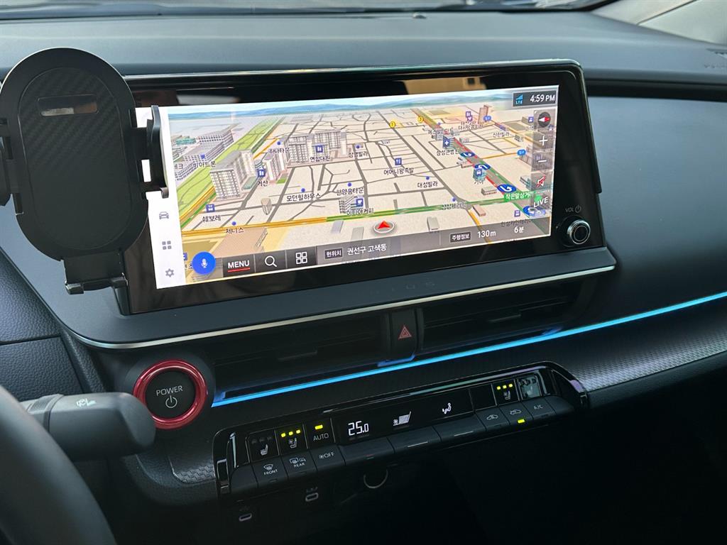 토요타 프리우스(5세대) 2.0 HEV 2WD XLE - 이미지 11