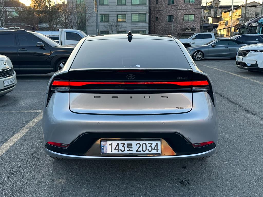 토요타 프리우스(5세대) 2.0 HEV 2WD XLE - 이미지 12