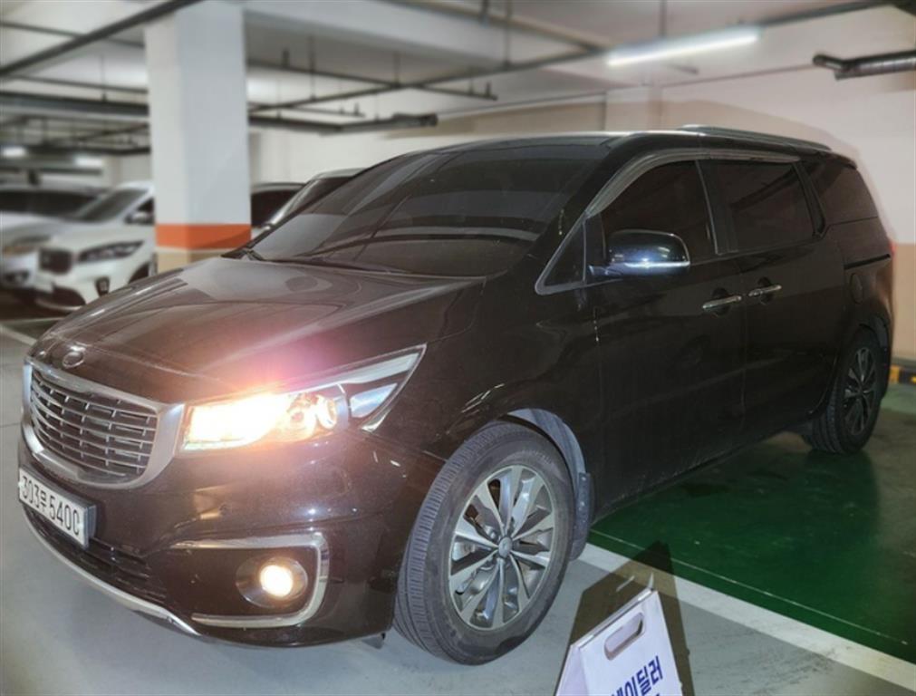 기아 올 뉴카니발 9인승 디젤 럭셔리