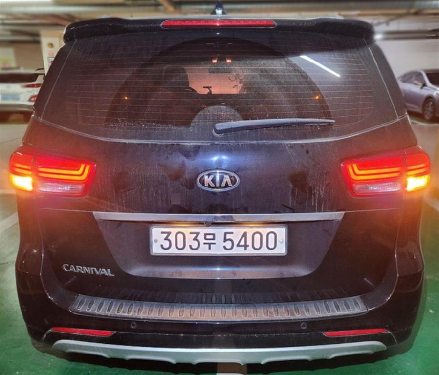 기아 올 뉴카니발 9인승 디젤 럭셔리 - 이미지 11