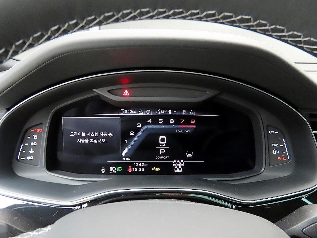 아우디 Q7(2세대) 55 TFSI 콰트로 프리미엄 - 이미지 5