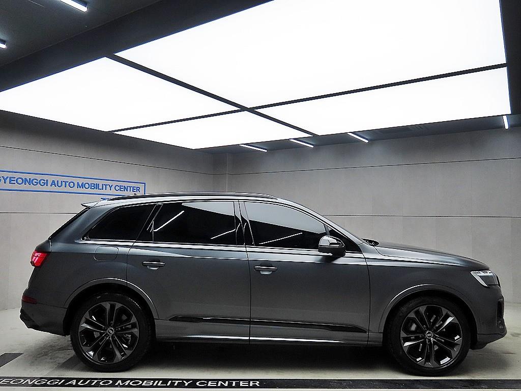아우디 Q7(2세대) 55 TFSI 콰트로 프리미엄 - 이미지 18