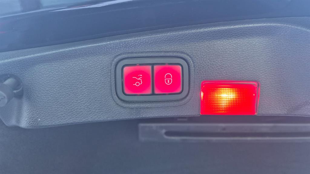 벤츠 C클래스(4세대) C200 쿠페 - 이미지 15